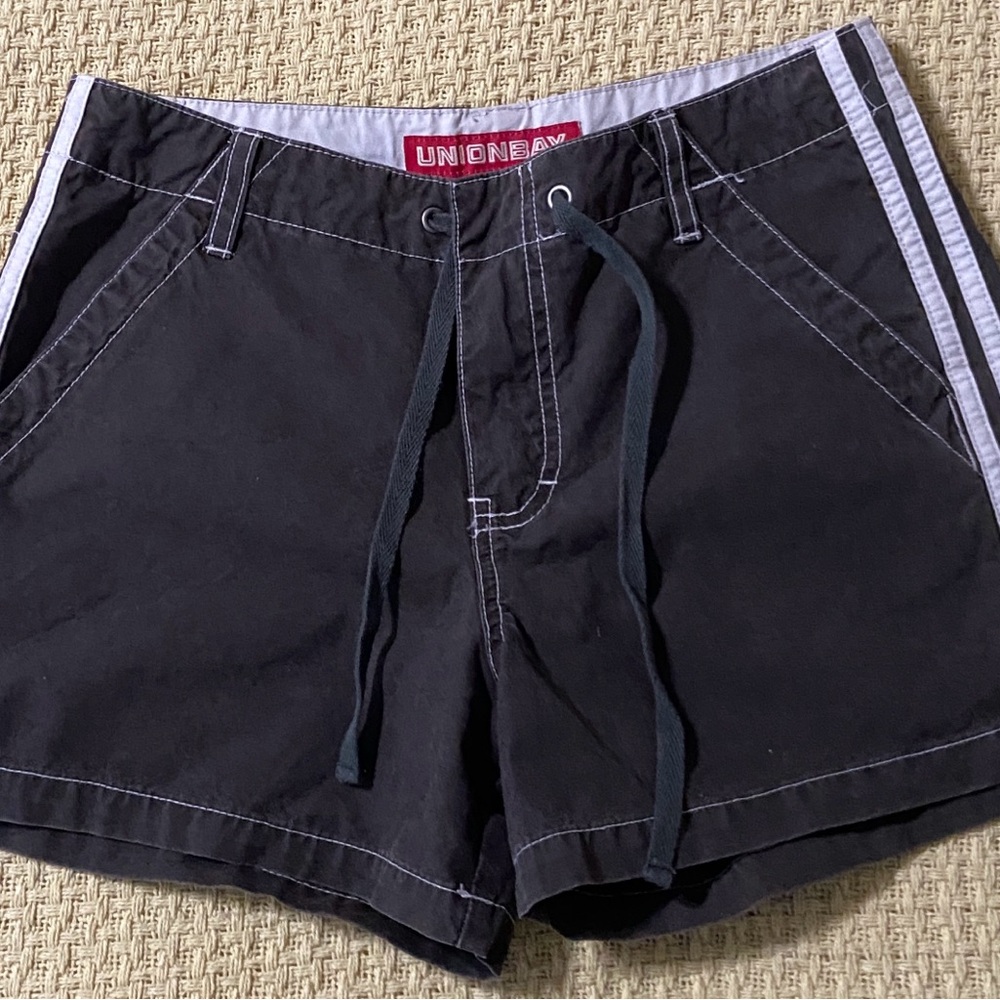SOLD Y2K Unionbay low rise board shorts GREEN